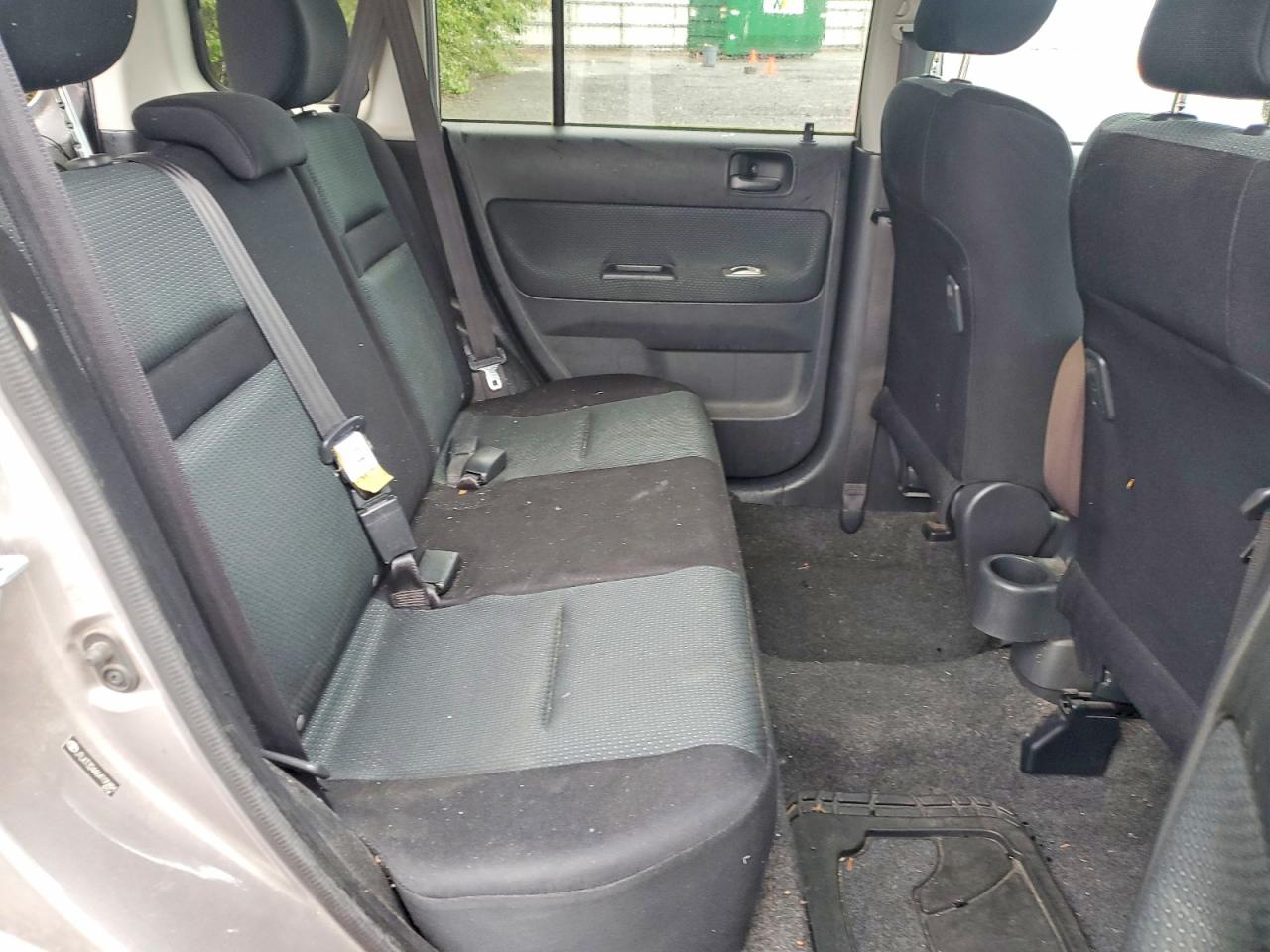 2006 Toyota Scion Xb Silver vin: JTLKT324464105891