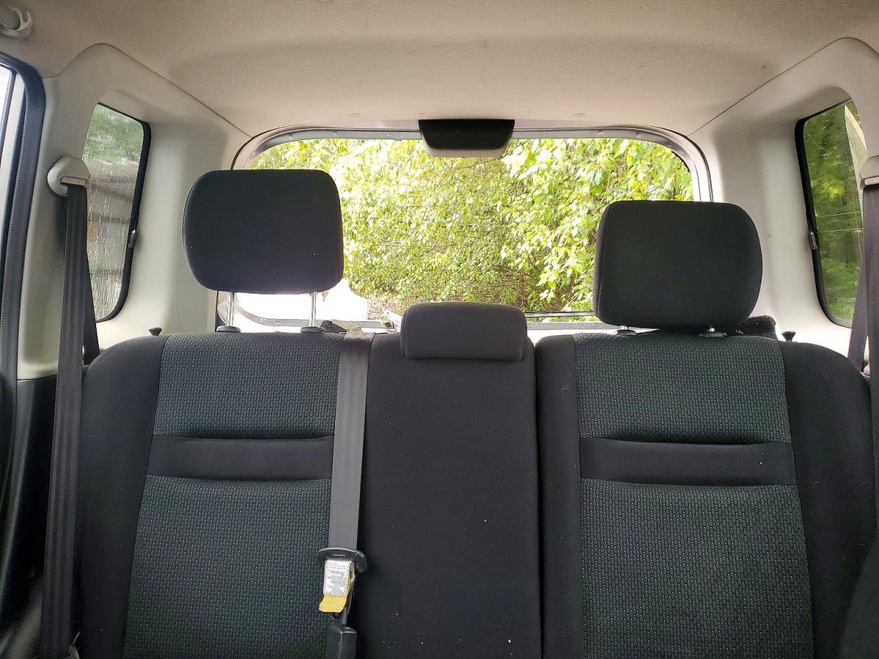 2006 Toyota Scion Xb Silver vin: JTLKT324464105891