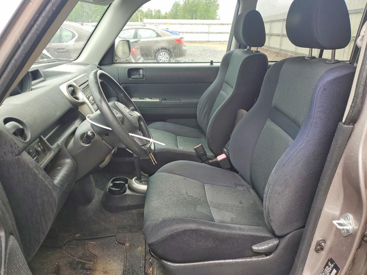 2006 Toyota Scion Xb Silver vin: JTLKT324464105891