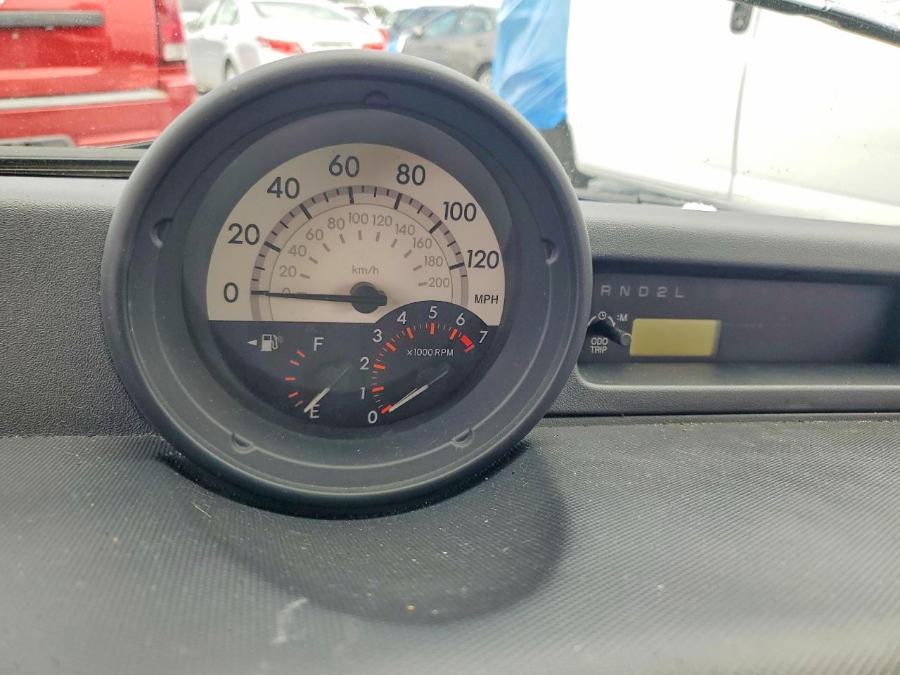 2006 Toyota Scion Xb Two Tone vin: JTLKT324464113327
