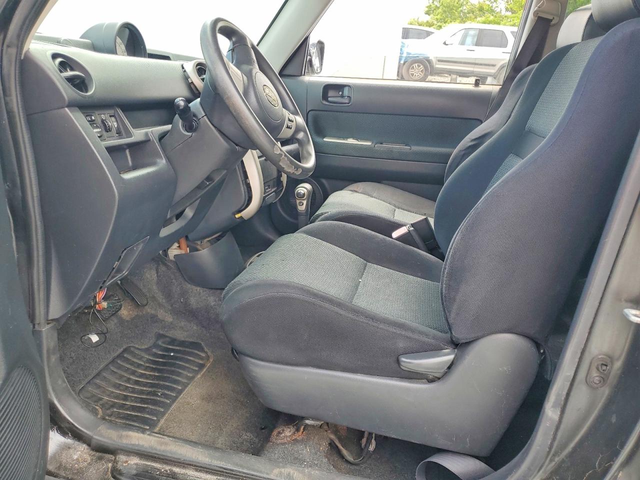 2006 Toyota Scion Xb Two Tone vin: JTLKT324464113327