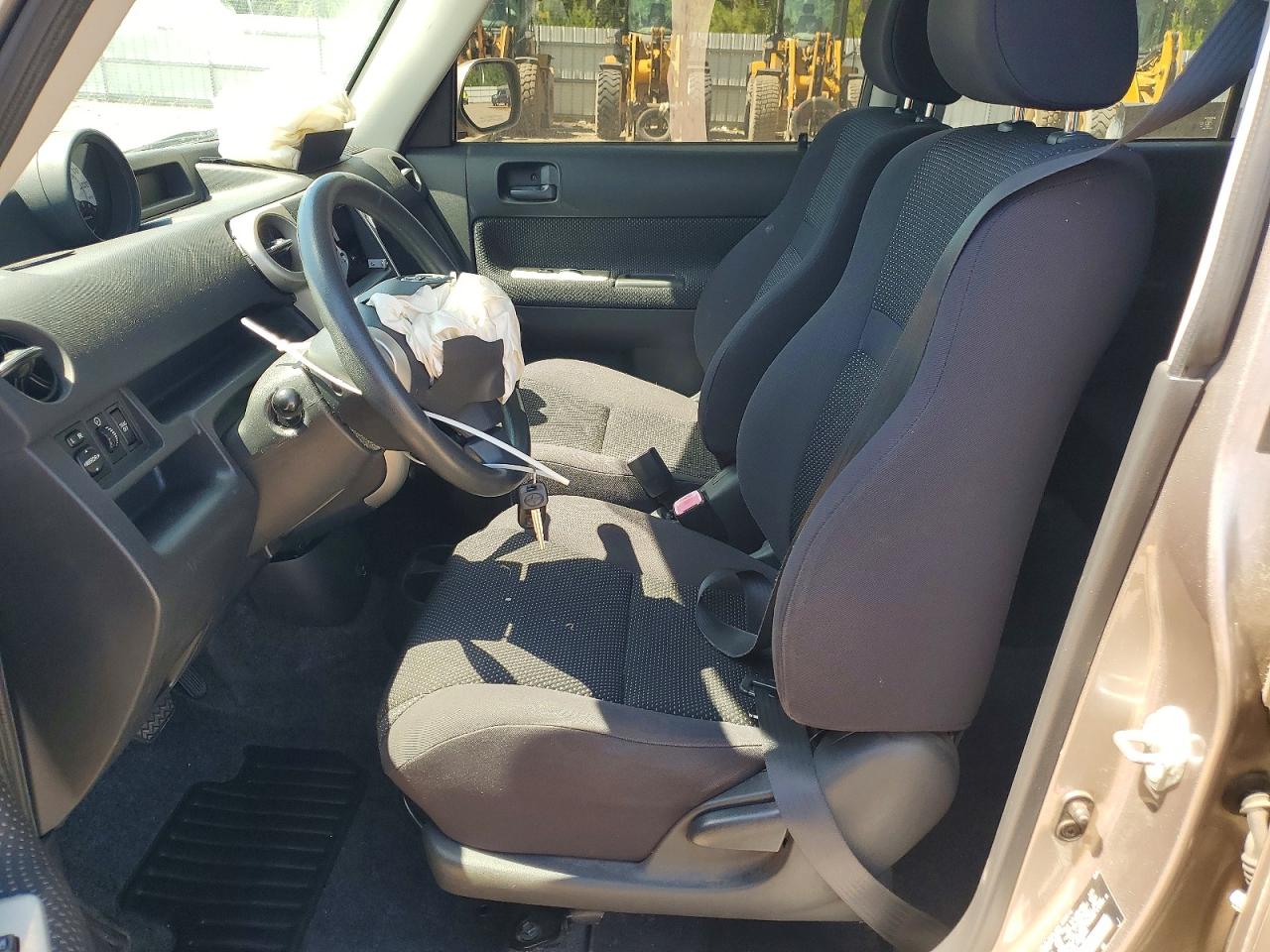 2005 Toyota Scion Xb Gray vin: JTLKT324750197410