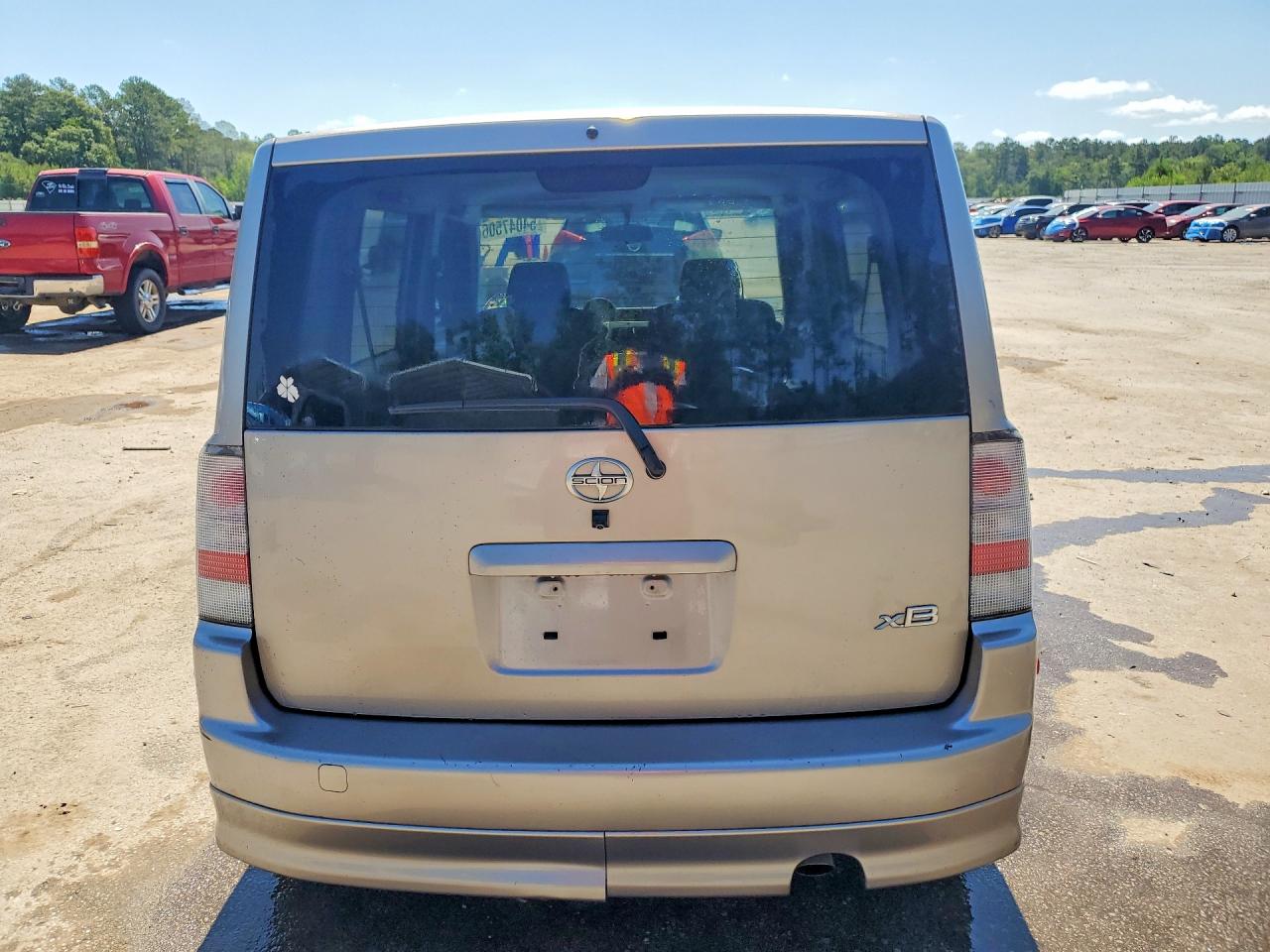 2005 Toyota Scion Xb Gray vin: JTLKT324750197410