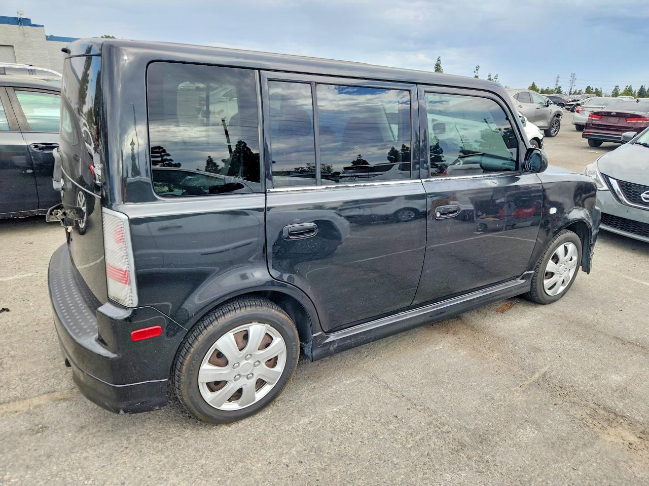 2006 Toyota Scion Xb Black vin: JTLKT324764040115