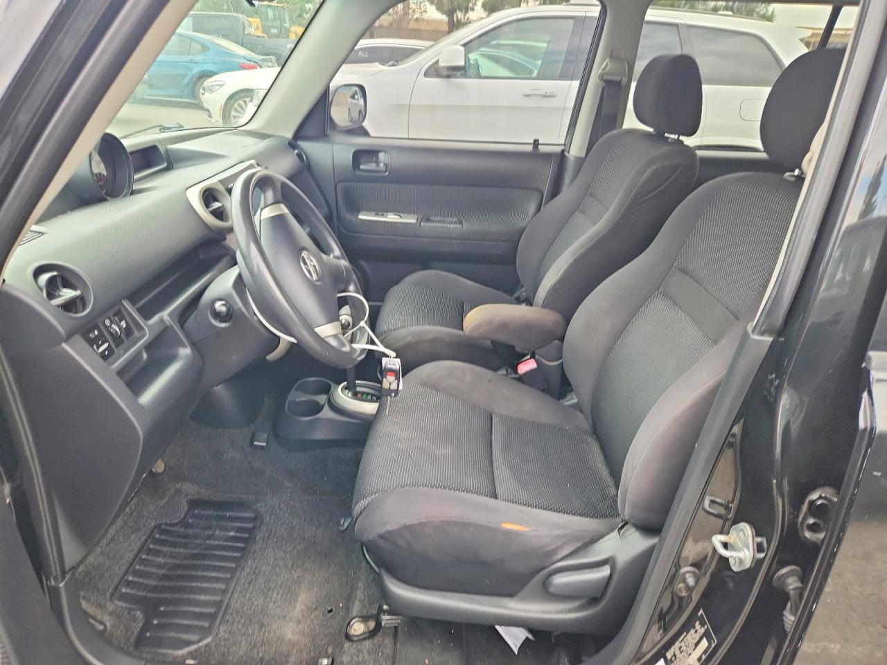 2006 Toyota Scion Xb Black vin: JTLKT324764040115