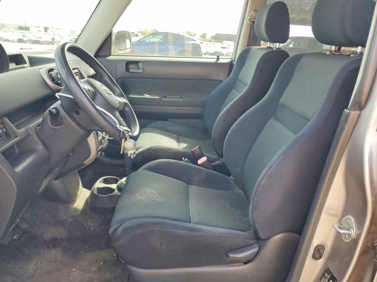 2006 Toyota Scion Xb Silver vin: JTLKT324764065449