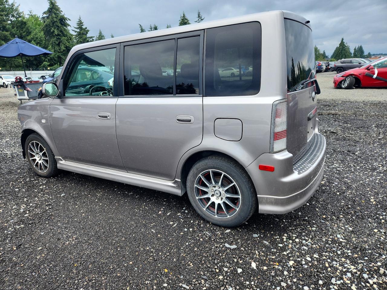 2006 Toyota Scion Xb Silver vin: JTLKT324764106811