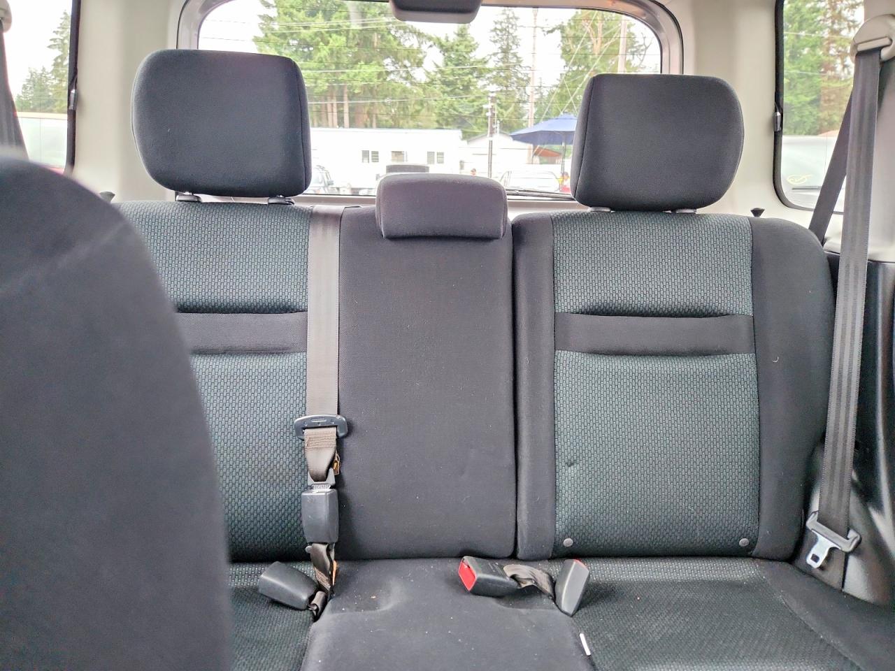 2006 Toyota Scion Xb Silver vin: JTLKT324764106811
