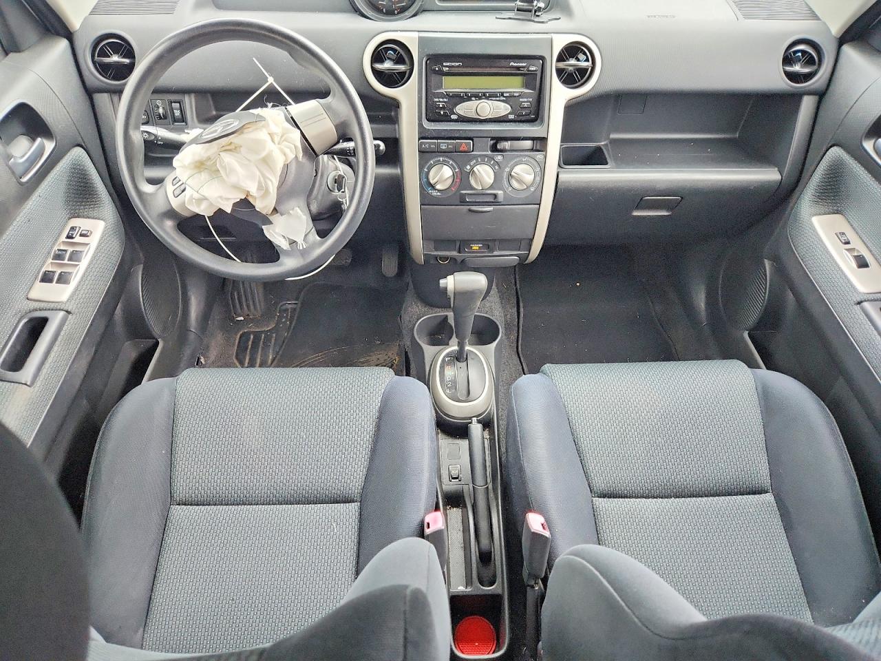 2006 Toyota Scion Xb Silver vin: JTLKT324764106811