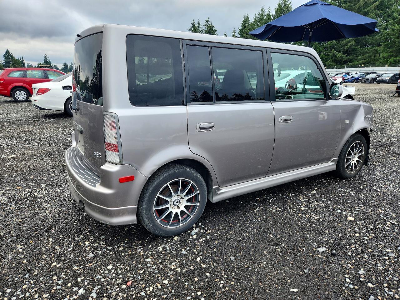 2006 Toyota Scion Xb Silver vin: JTLKT324764106811