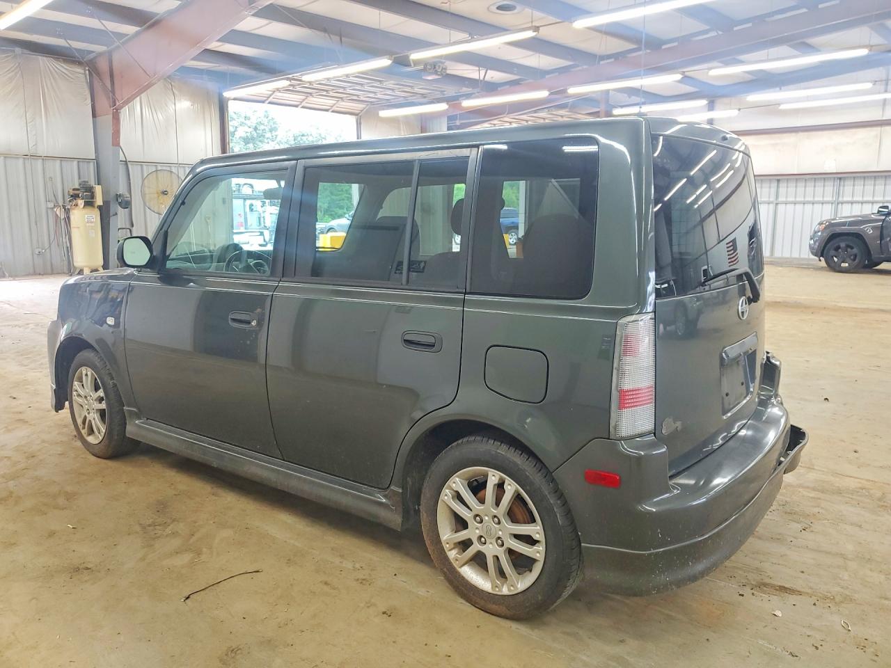 2004 Toyota Scion Xb Gray vin: JTLKT324840152278