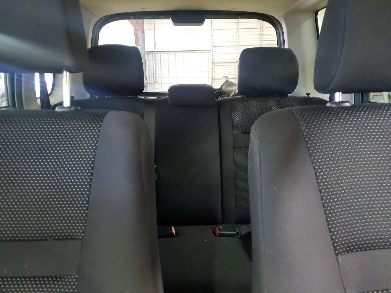 2004 Toyota Scion Xb Gray vin: JTLKT324840152278