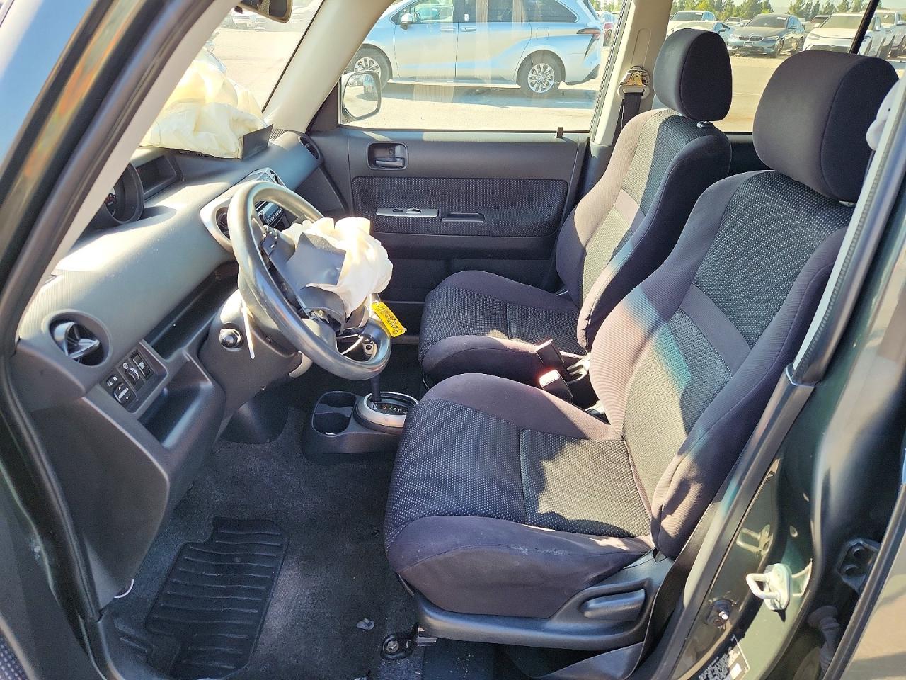 2005 Toyota Scion Xb Green vin: JTLKT324850183550