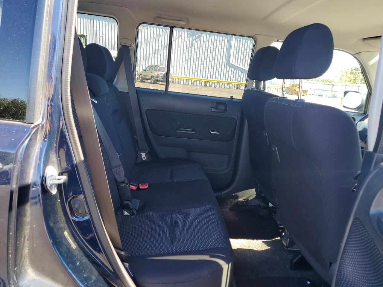 2005 Toyota Scion Xb Black vin: JTLKT324850207314