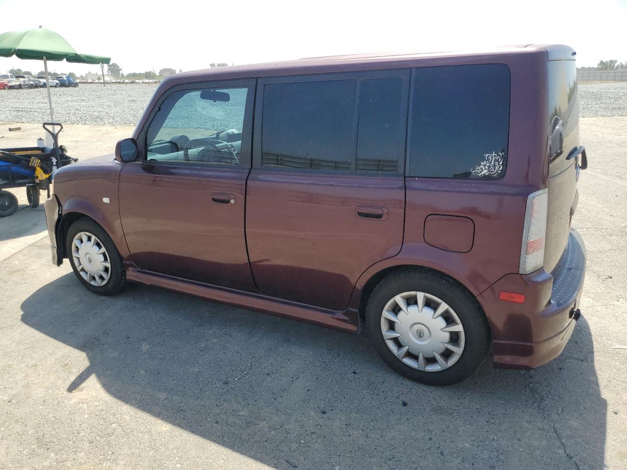 2006 Toyota Scion Xb Burgundy vin: JTLKT324964034932
