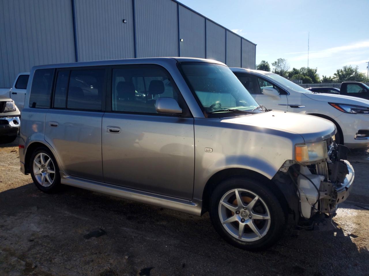 2006 Toyota Scion Xb Gray vin: JTLKT324964047471