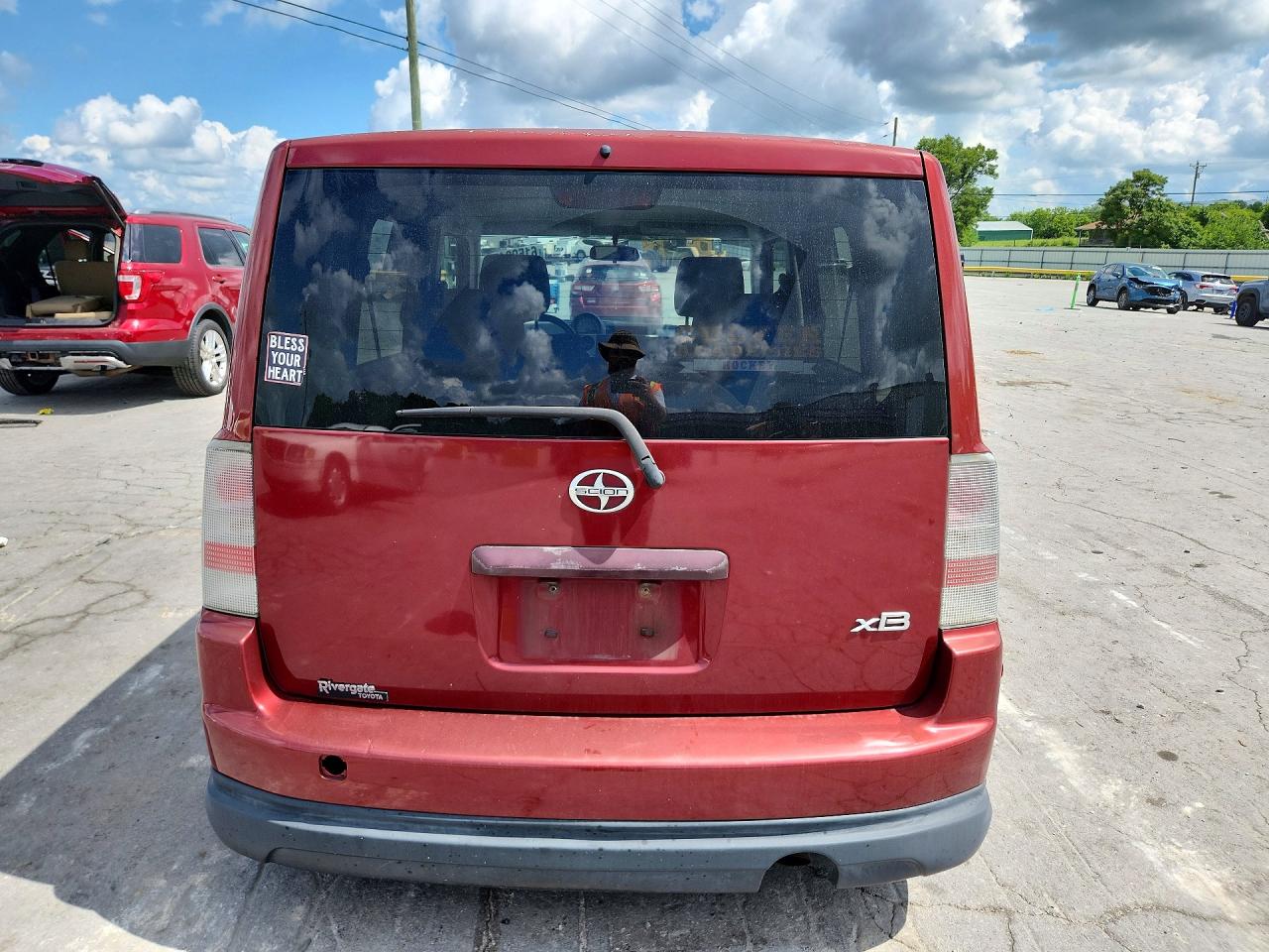 2006 Toyota Scion Xb Burgundy vin: JTLKT324964090269