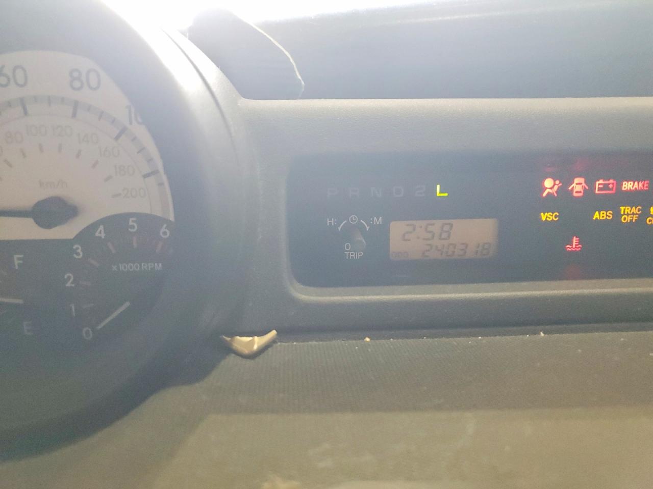 2004 Toyota Scion Xb Серый vin: JTLKT324X40156381
