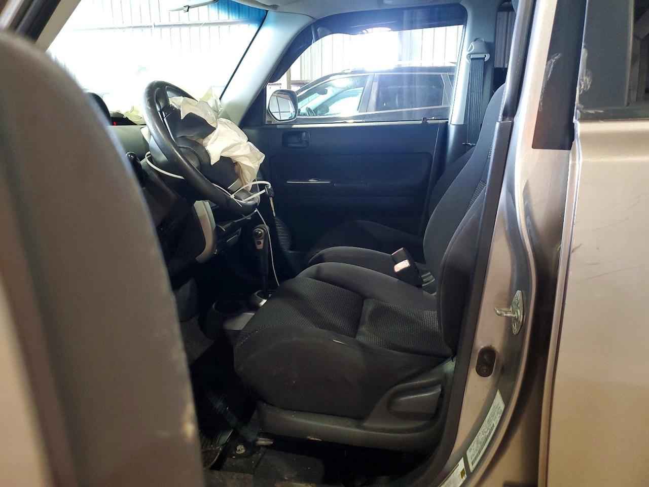 2004 Toyota Scion Xb Серый vin: JTLKT324X40156381