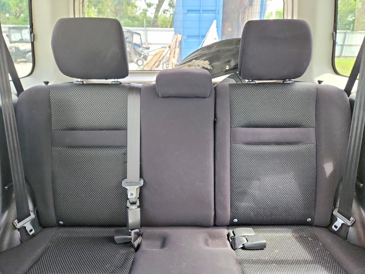 2005 Toyota Scion Xb Silver vin: JTLKT324X50205192