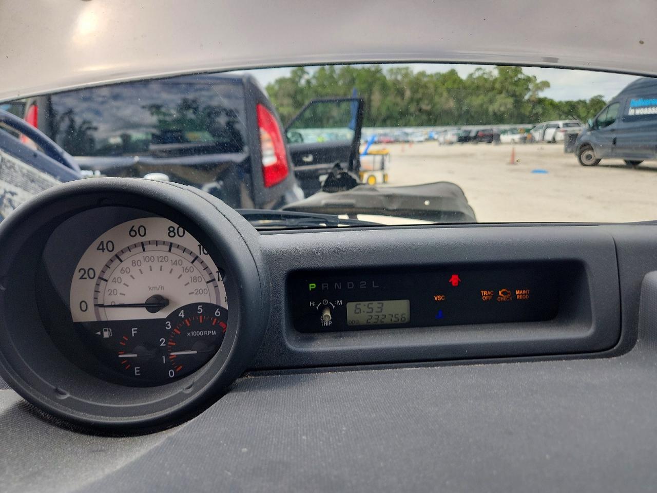 2005 Toyota Scion Xb Silver vin: JTLKT324X50205192