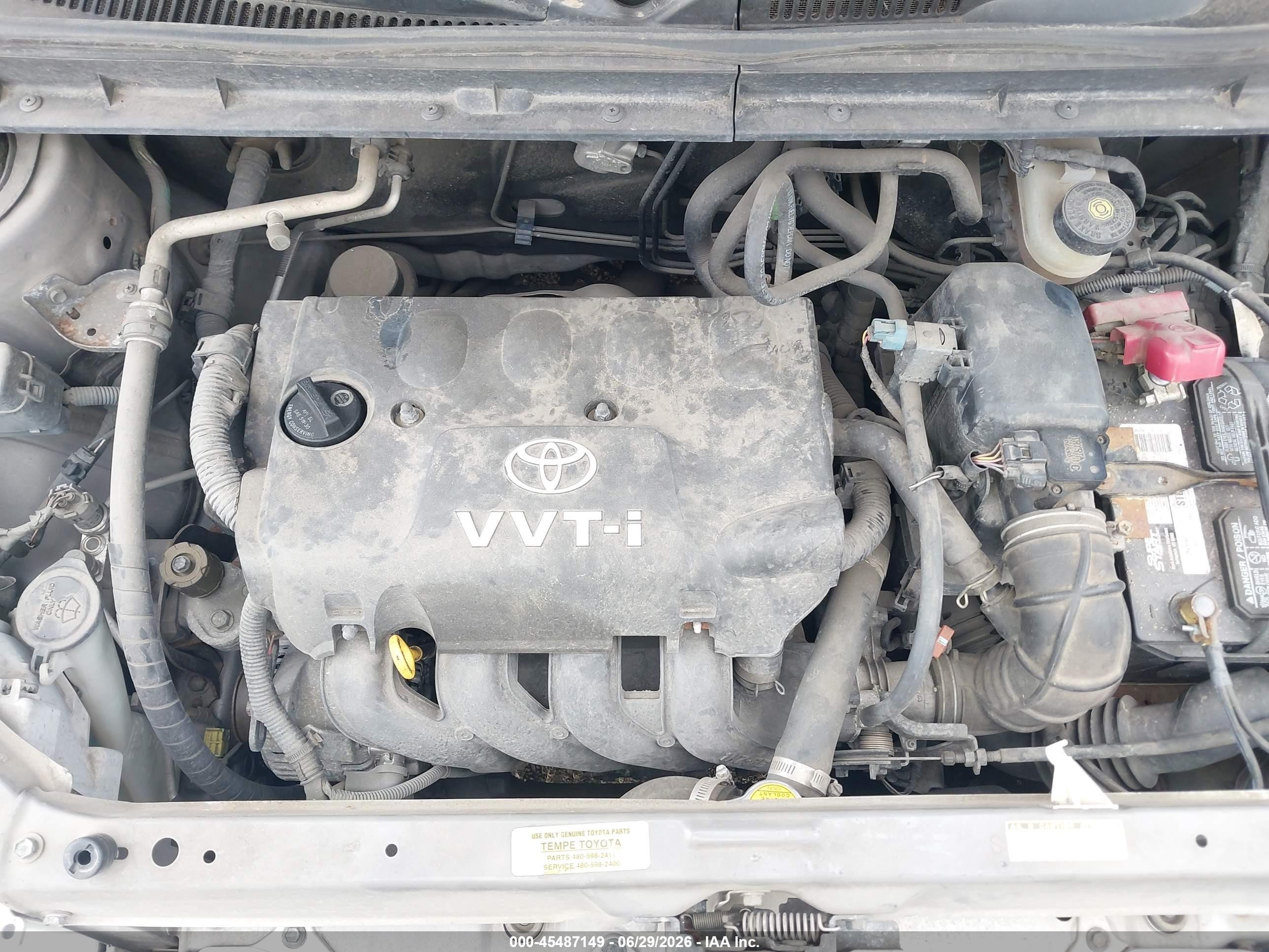 2005 Toyota Scion Xb   Silver vin: JTLKT324X50214300