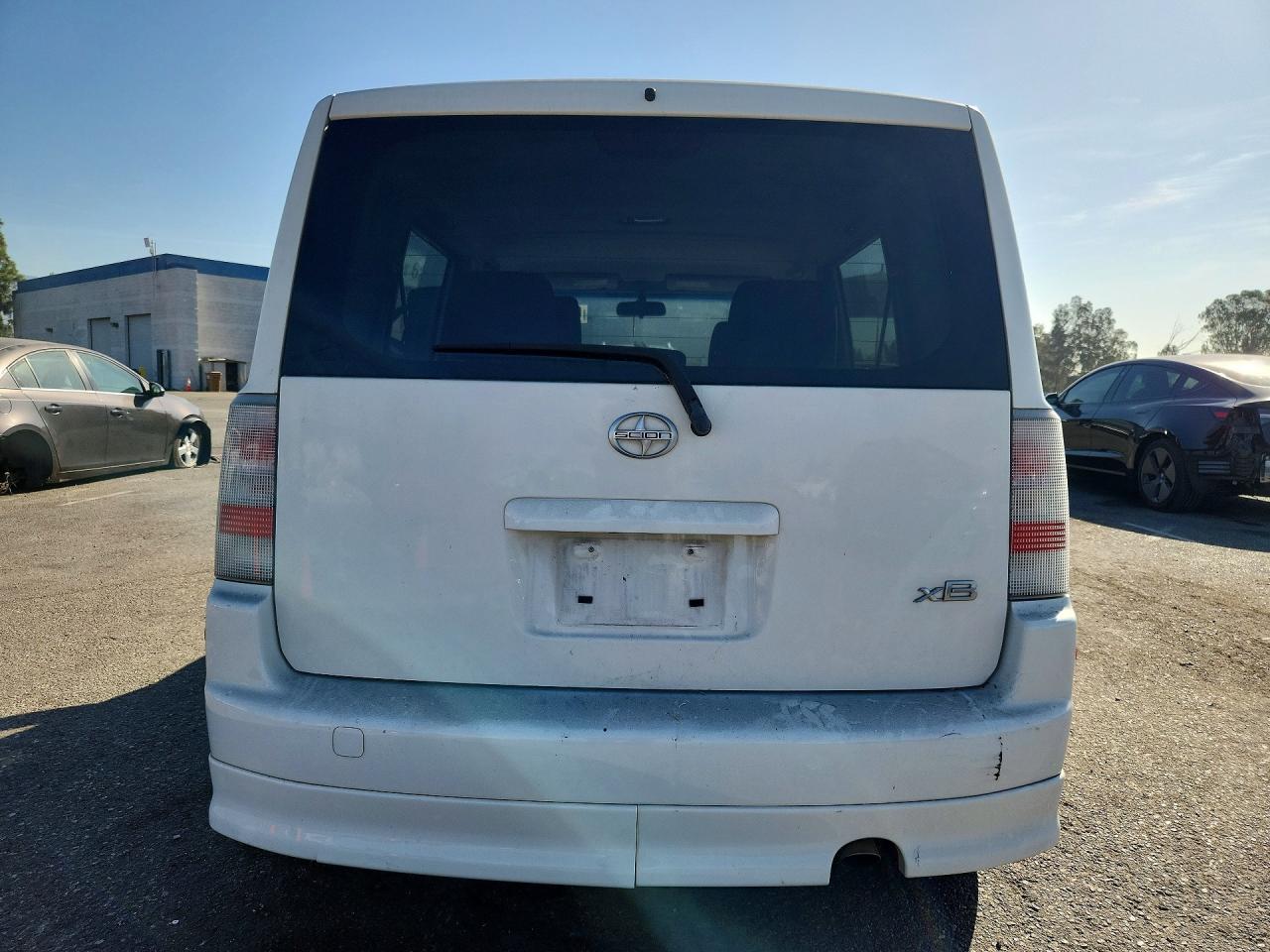 2006 Toyota Scion Xb Белый vin: JTLKT324X64121190