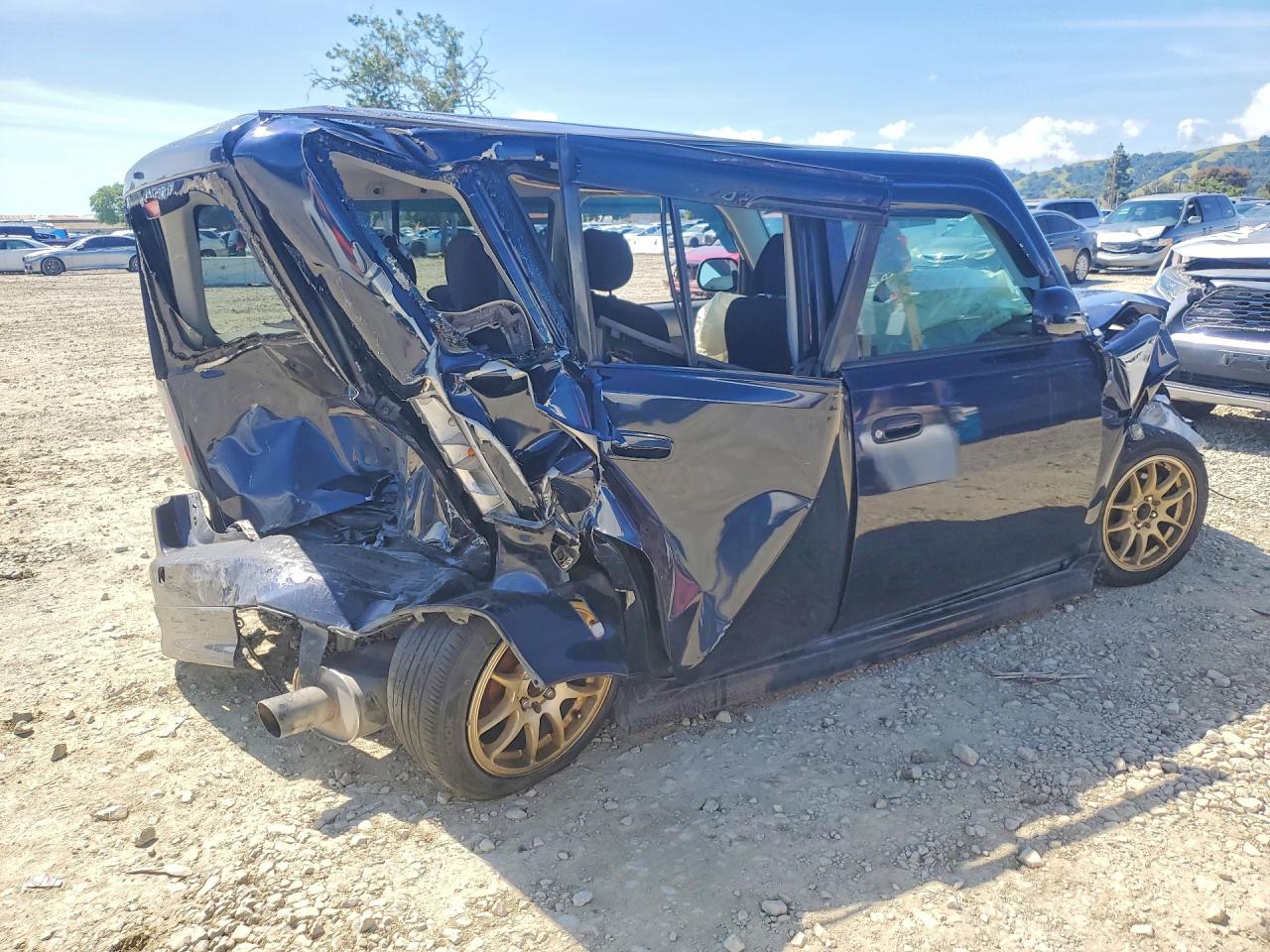 2005 Toyota Scion Xb Blue vin: JTLKT334050204079