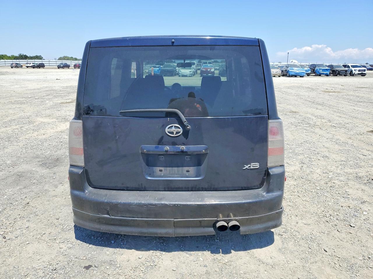 2005 Toyota Scion Xb Blue vin: JTLKT334250206853
