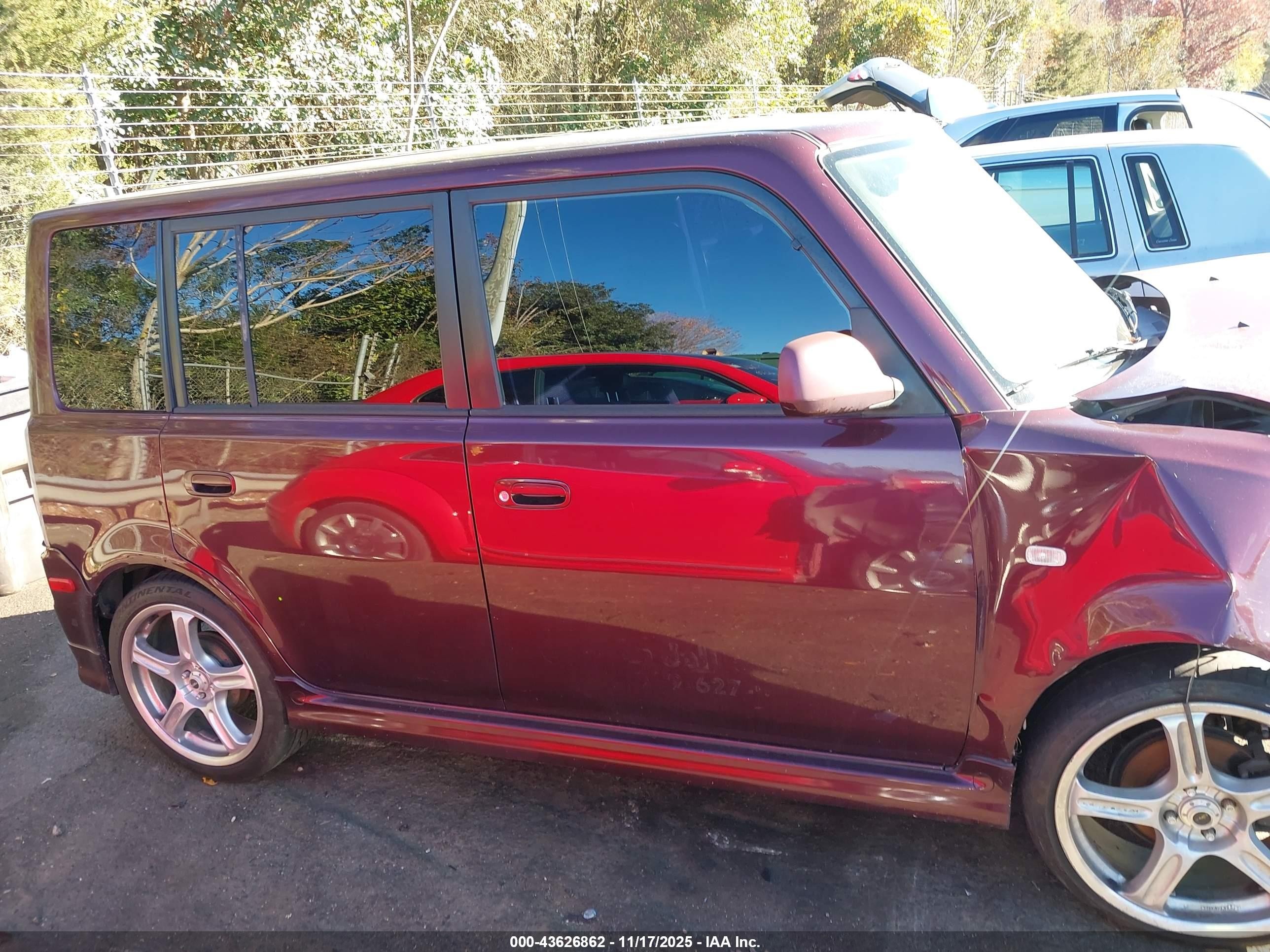 2004 Scion Xb   Purple vin: JTLKT334340147651