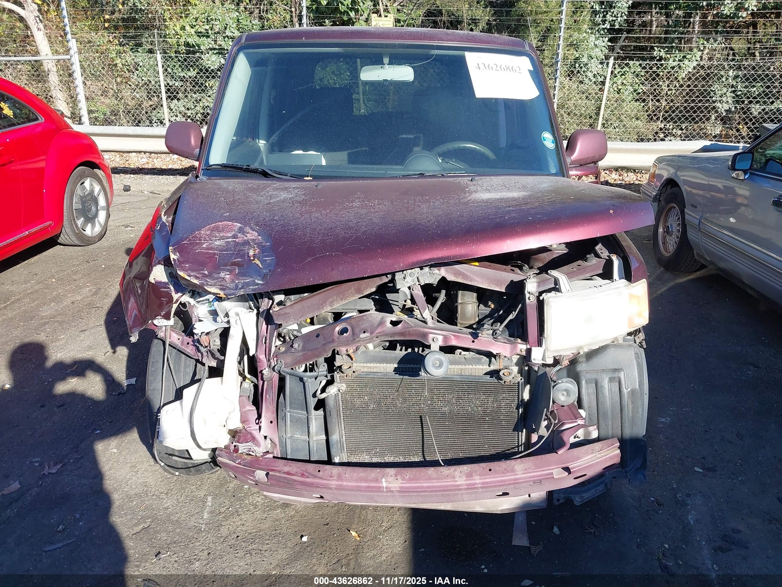 2004 Scion Xb   Purple vin: JTLKT334340147651