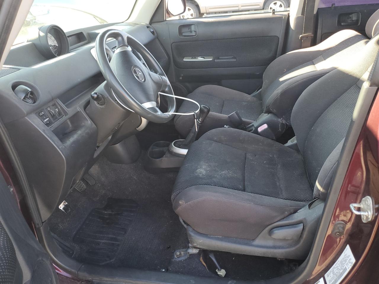 2004 Toyota Scion Xb Burgundy vin: JTLKT334440135511