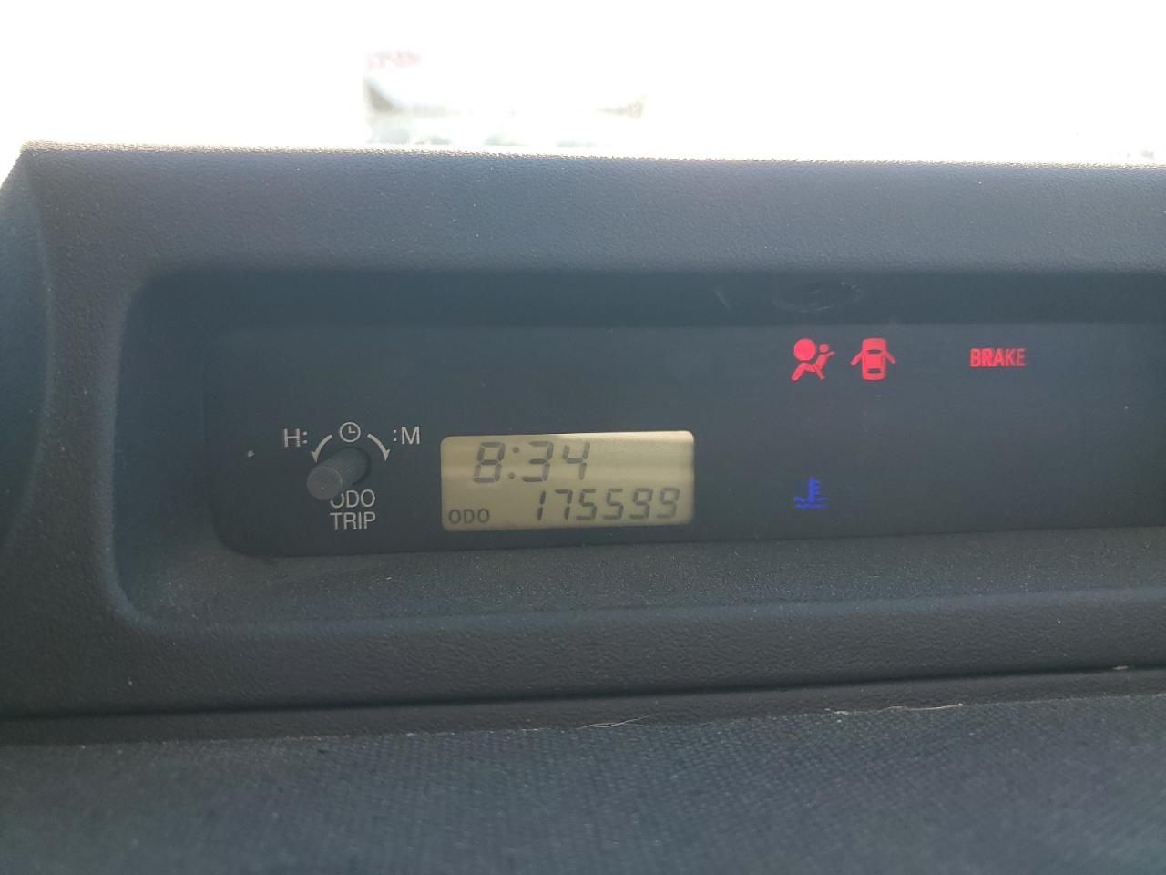 2004 Toyota Scion Xb Burgundy vin: JTLKT334440135511