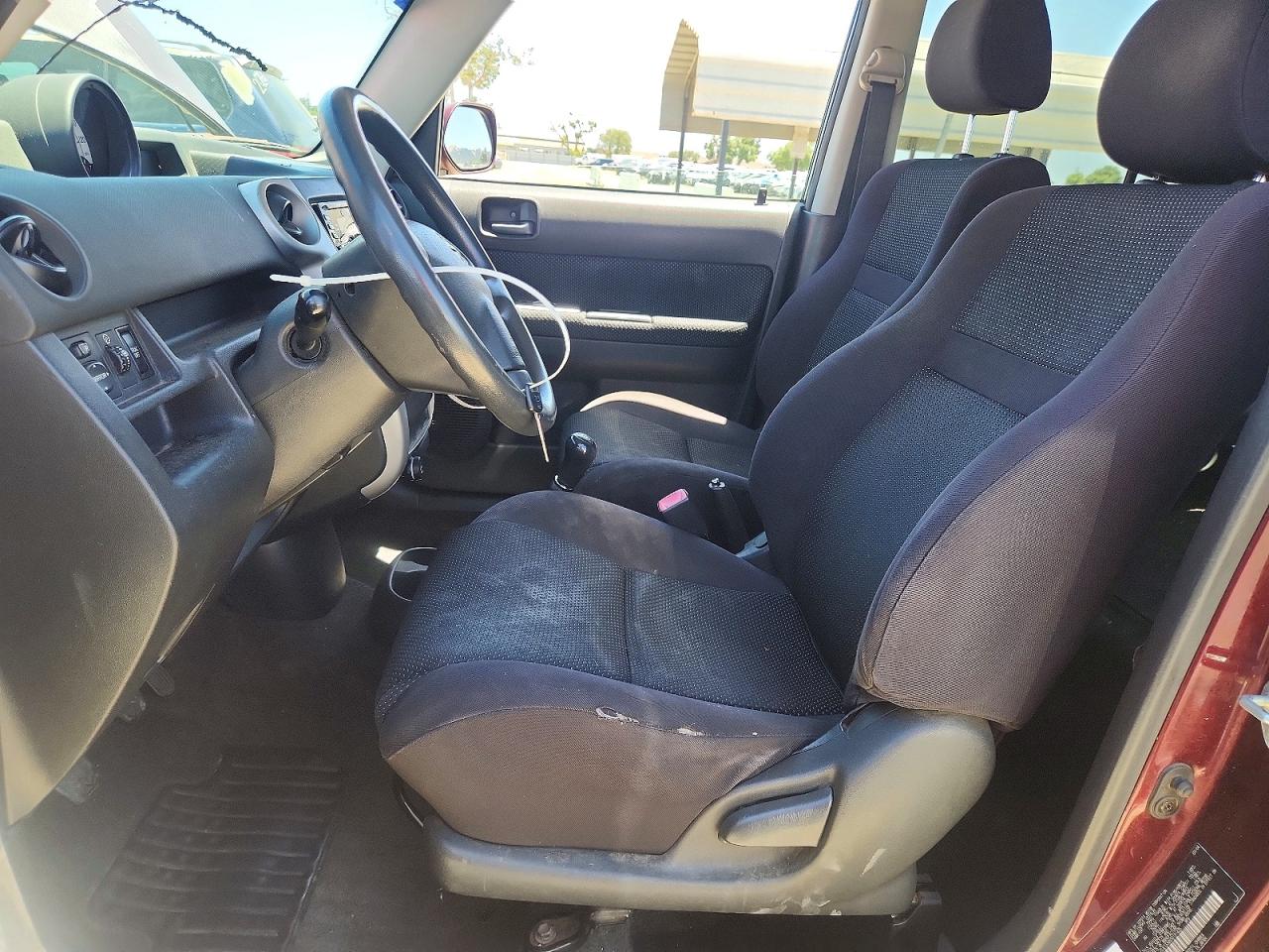 2005 Toyota Scion Xb Бордовый vin: JTLKT334650191435