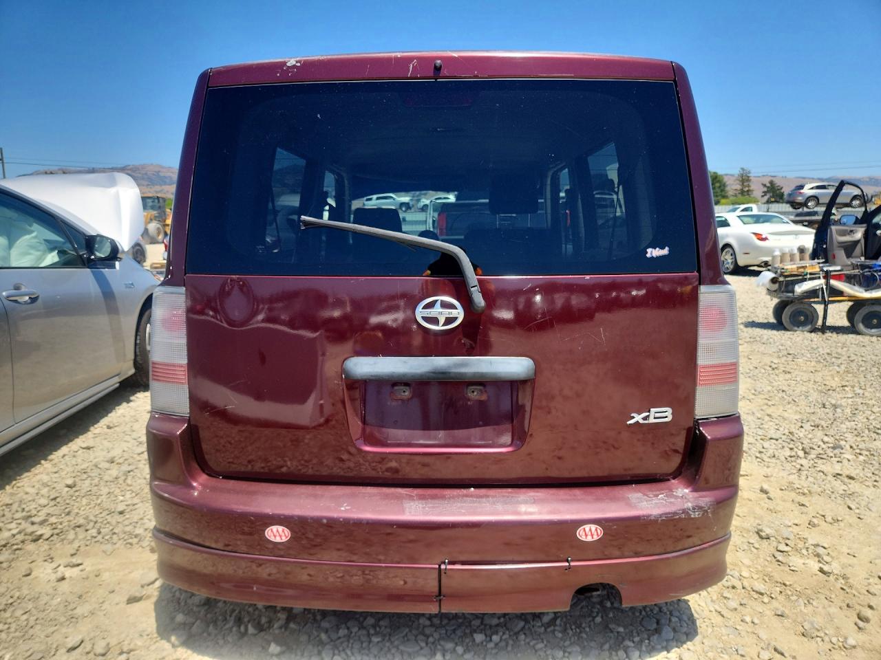 2005 Toyota Scion Xb Бордовый vin: JTLKT334650191435