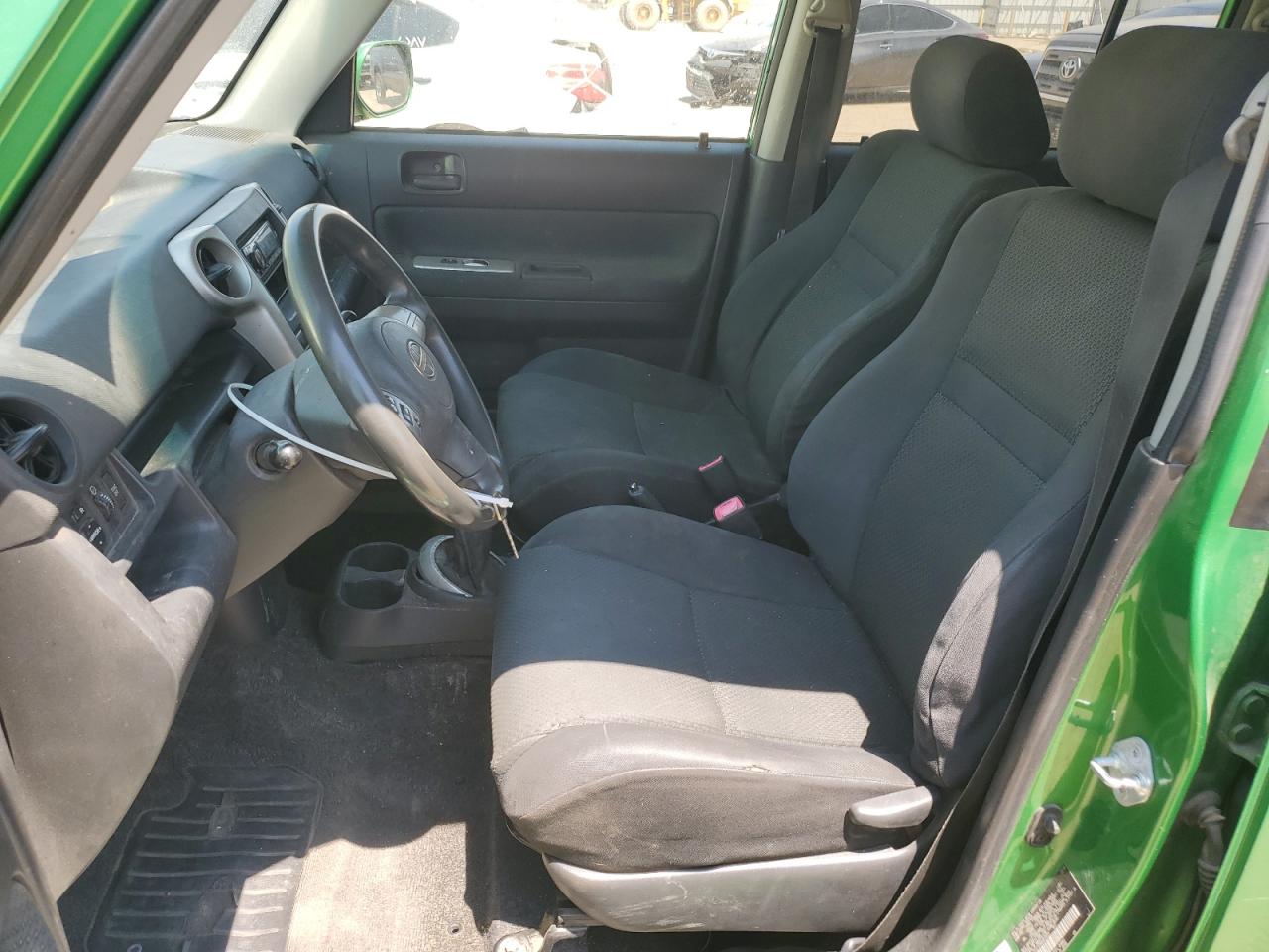 2006 Toyota Scion Xb Green vin: JTLKT334664070625
