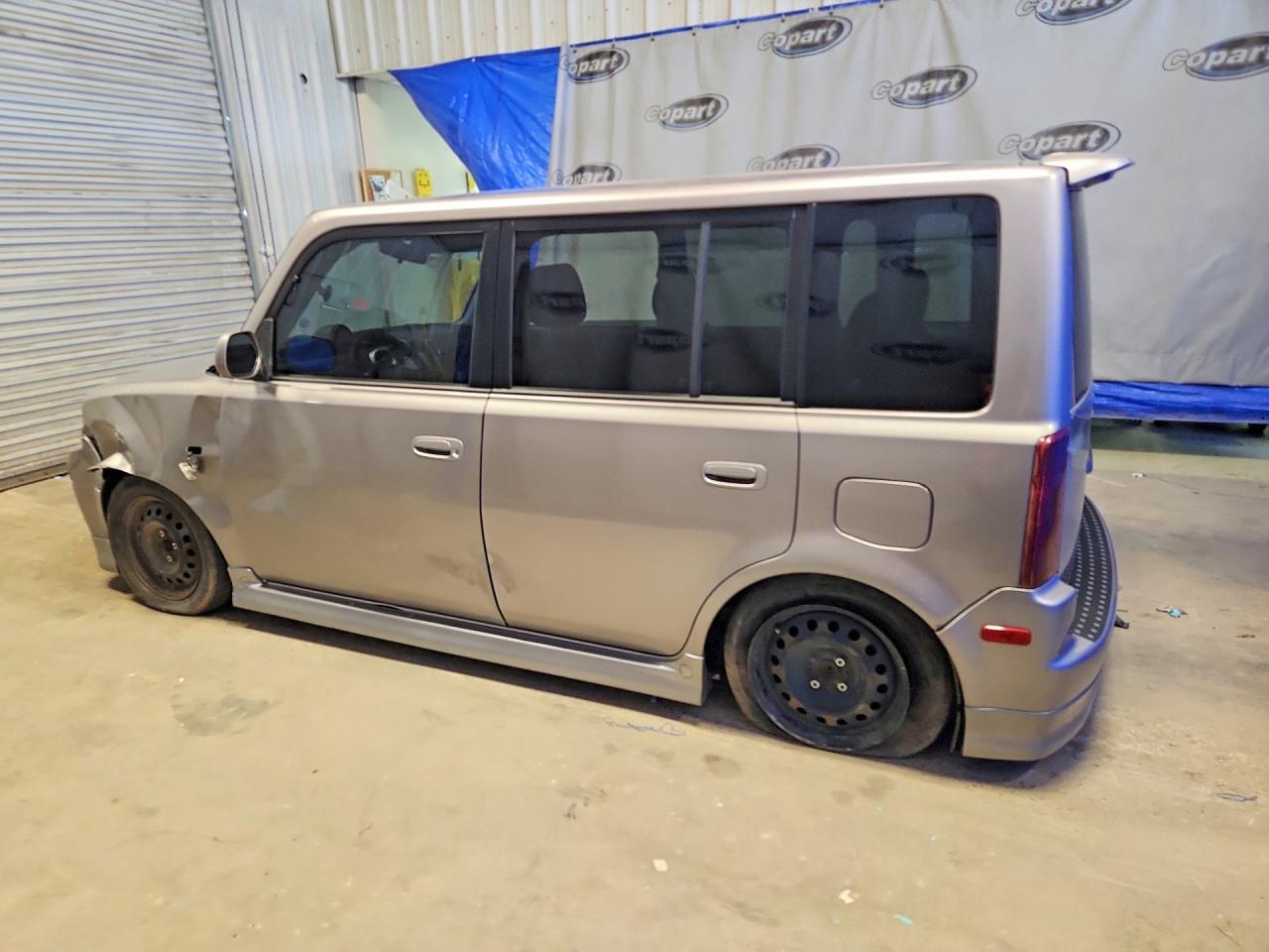 2005 Toyota Scion Xb Gray vin: JTLKT334950175455