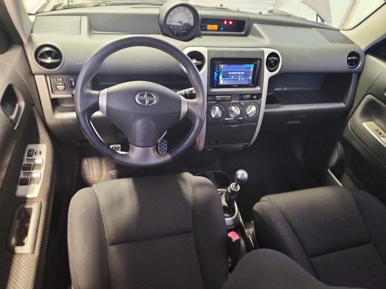 2005 Toyota Scion Xb Gray vin: JTLKT334950175455