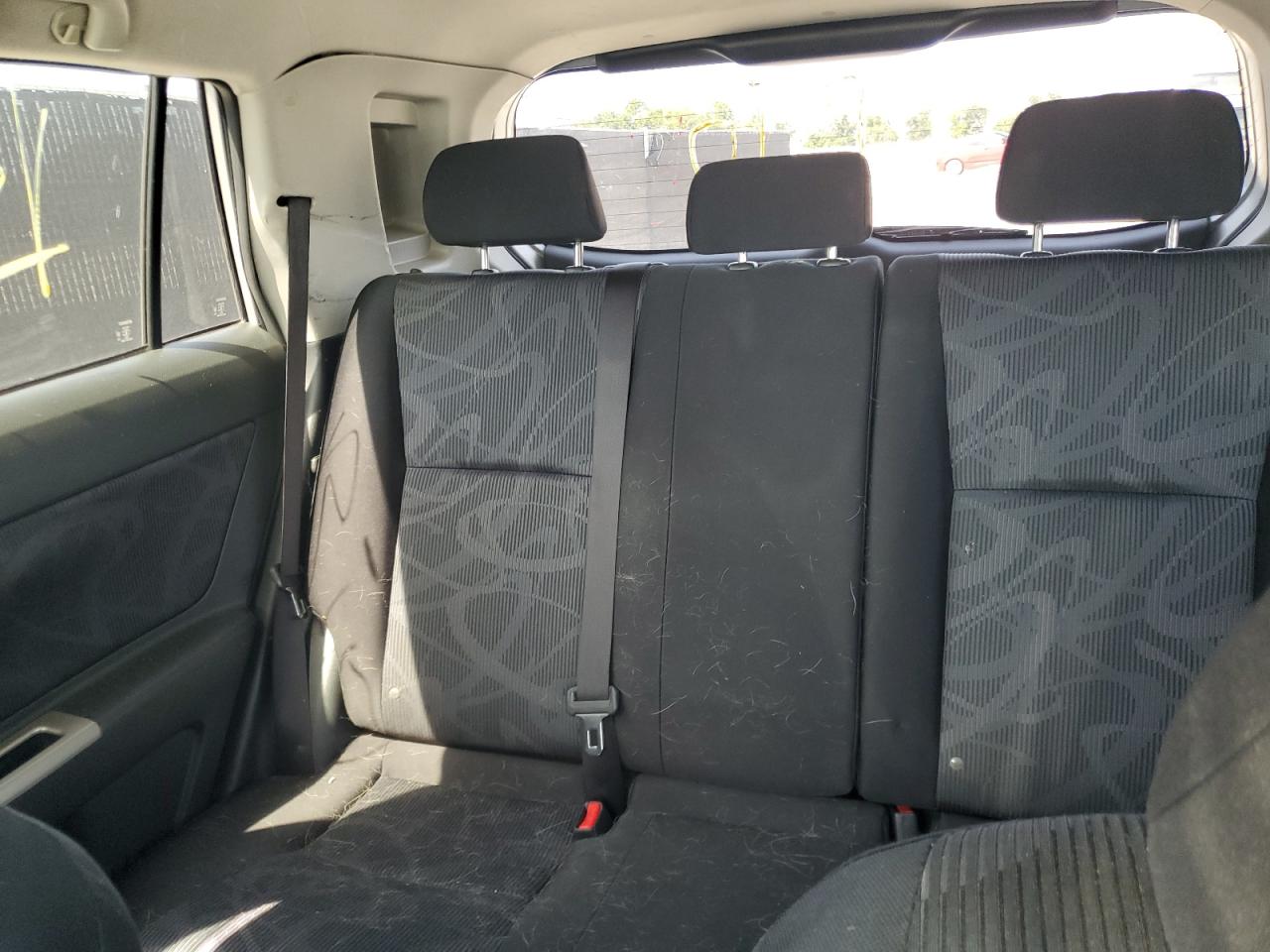 2011 Toyota Scion Xb Silver vin: JTLZE4FE0B1139274
