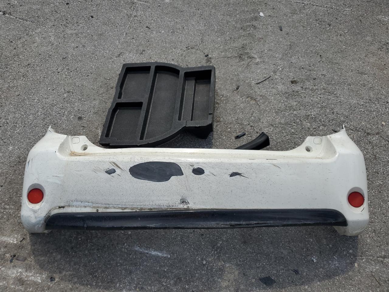 2014 Toyota Scion Xb Белый vin: JTLZE4FE0EJ049756