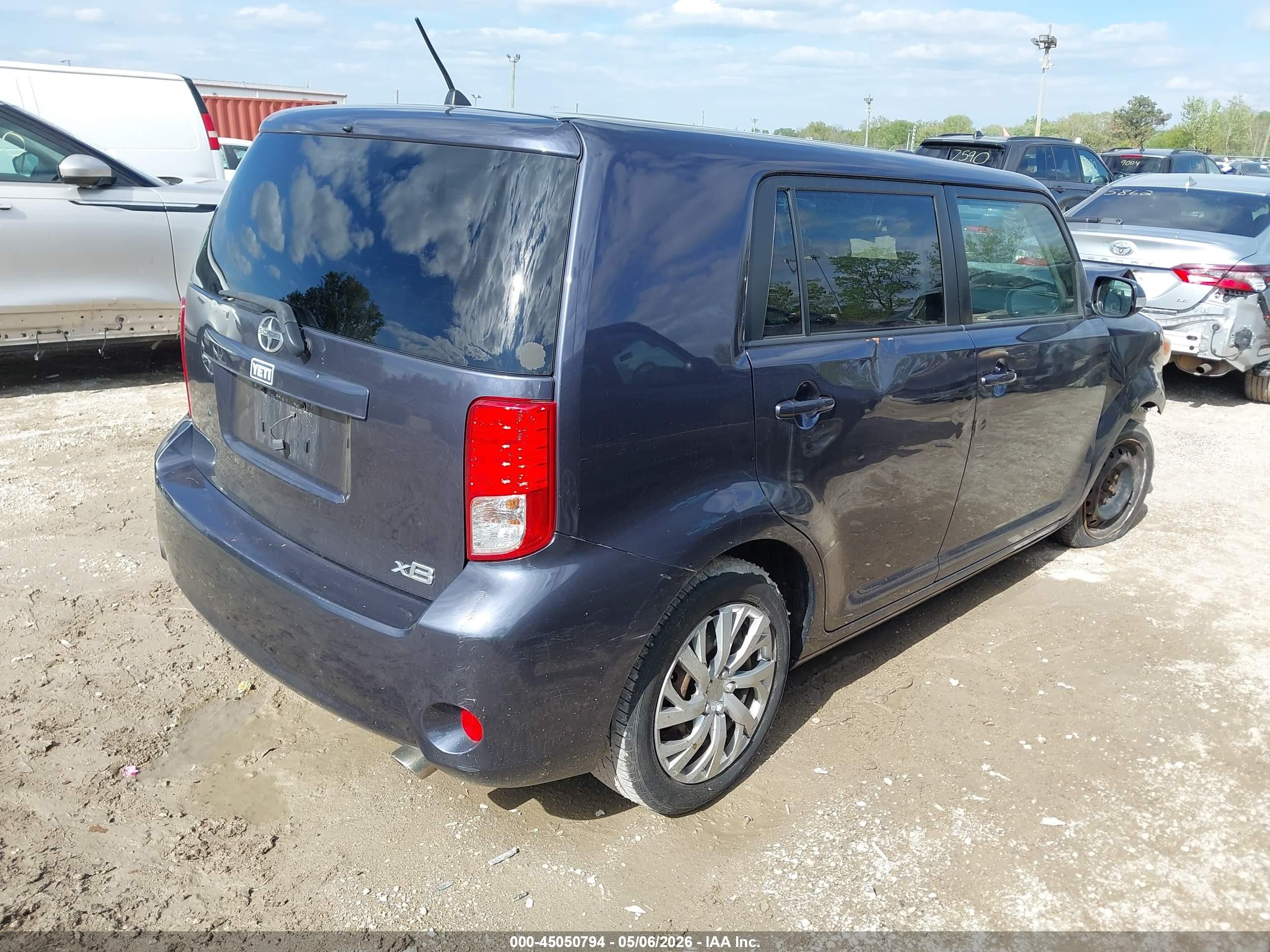 2011 Toyota Scion Xb Синий vin: JTLZE4FE1B1118952