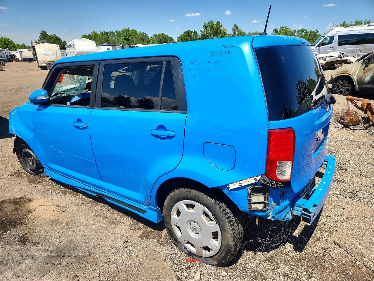 2011 Toyota Scion Xb Blue vin: JTLZE4FE1B1136951