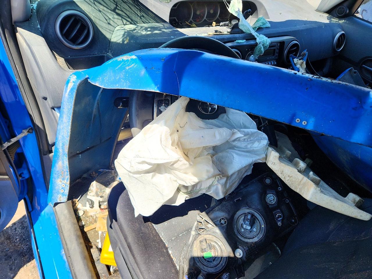2011 Toyota Scion Xb Blue vin: JTLZE4FE1B1136951