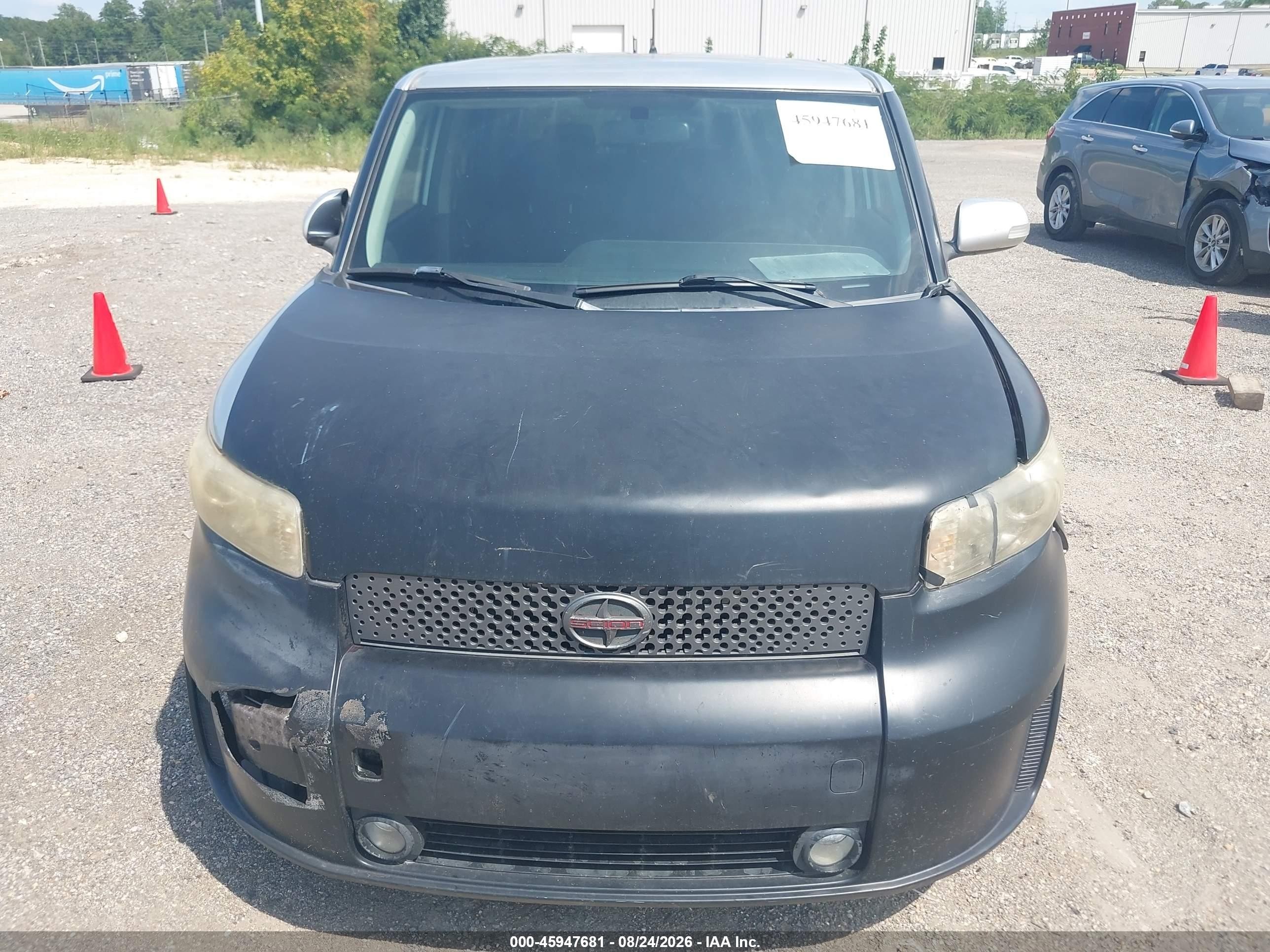 2010 Scion Xb   Silver vin: JTLZE4FE2A1105903