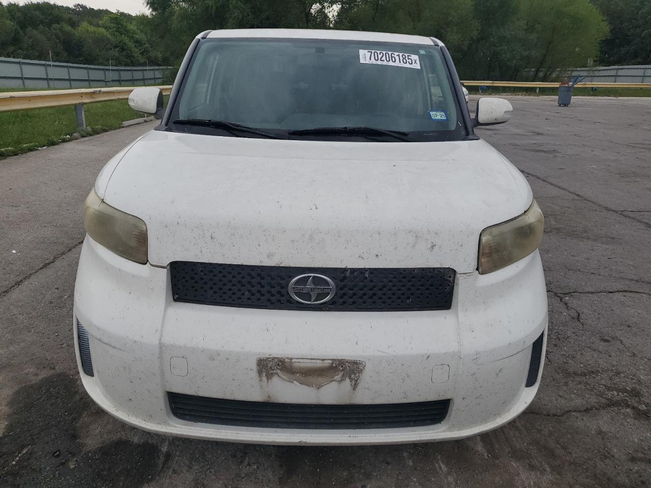 2010 Toyota Scion Xb White vin: JTLZE4FE2A1112303