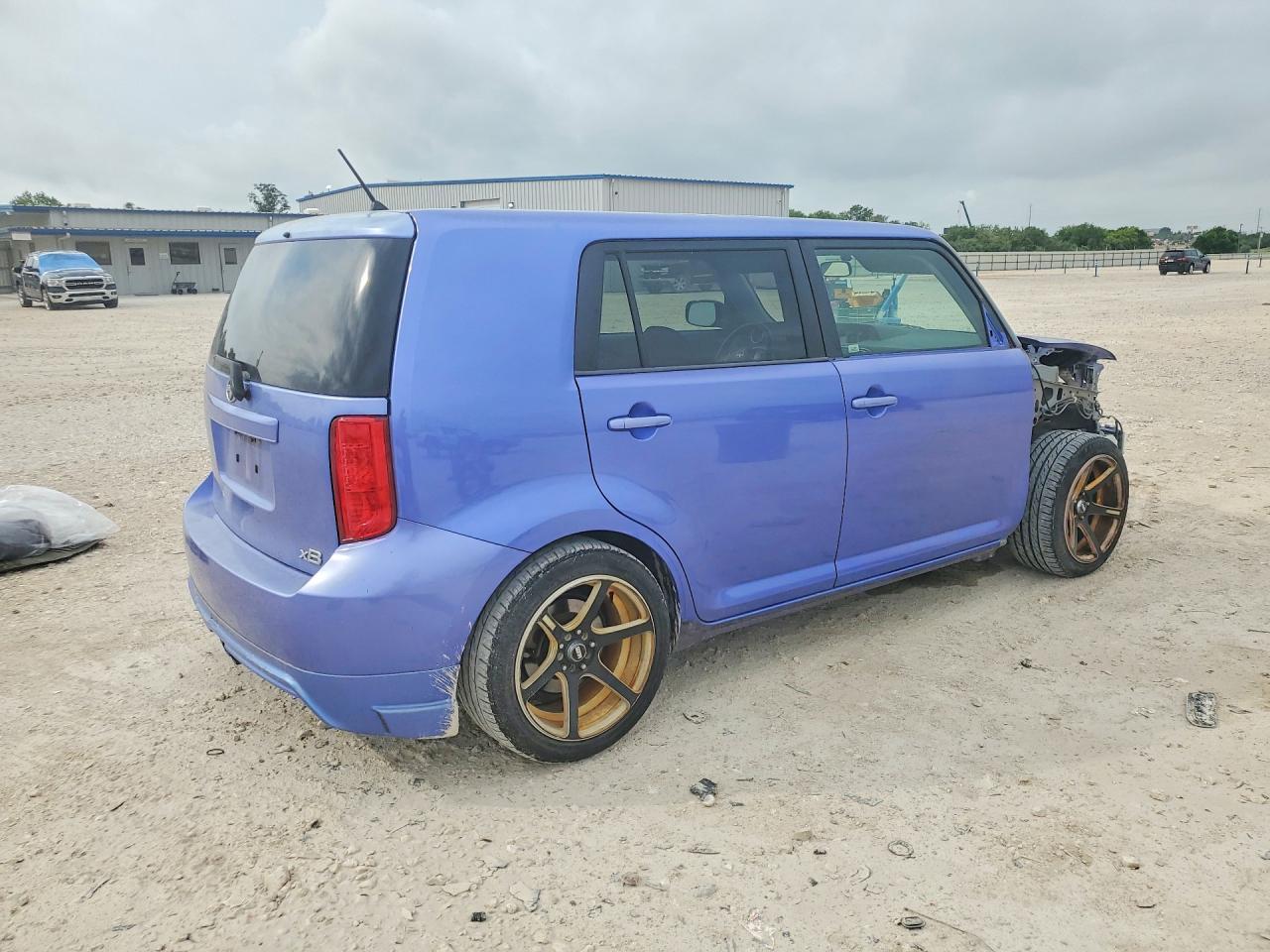 2010 Toyota Scion Xb Blue vin: JTLZE4FE2A1114438