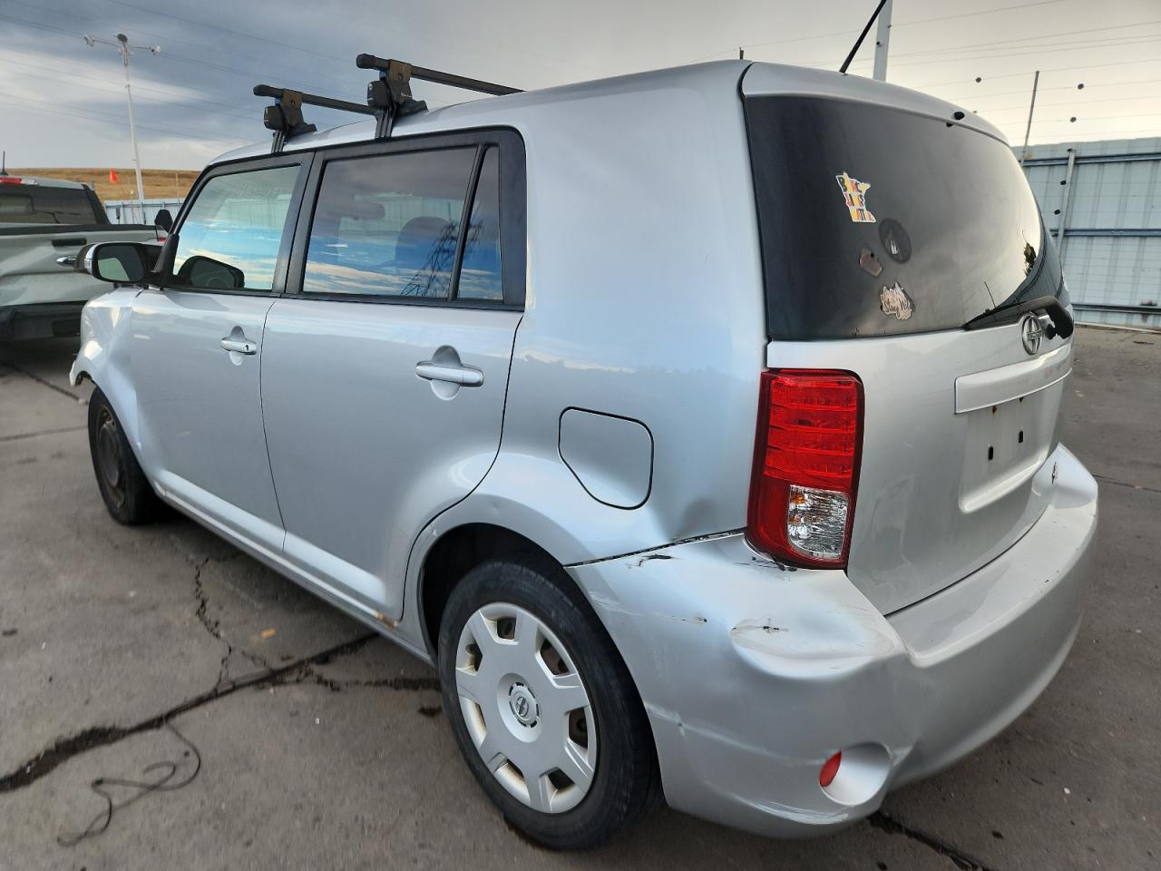 2011 Toyota Scion Xb Серебряный vin: JTLZE4FE2B1130026