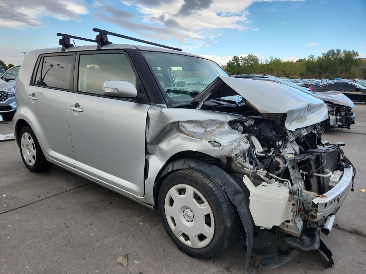 2011 Toyota Scion Xb Серебряный vin: JTLZE4FE2B1130026