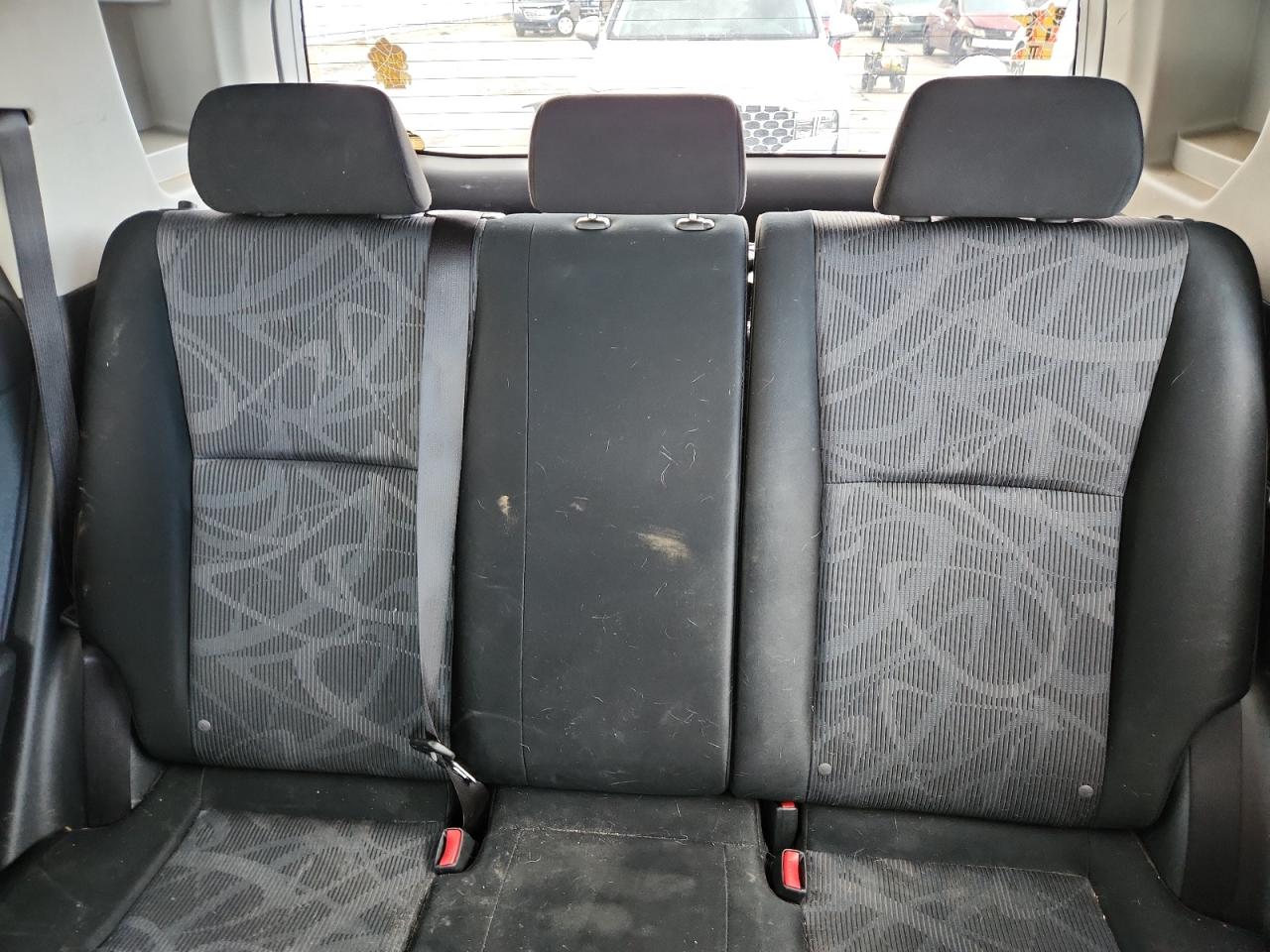2011 Toyota Scion Xb Серебряный vin: JTLZE4FE2B1130026