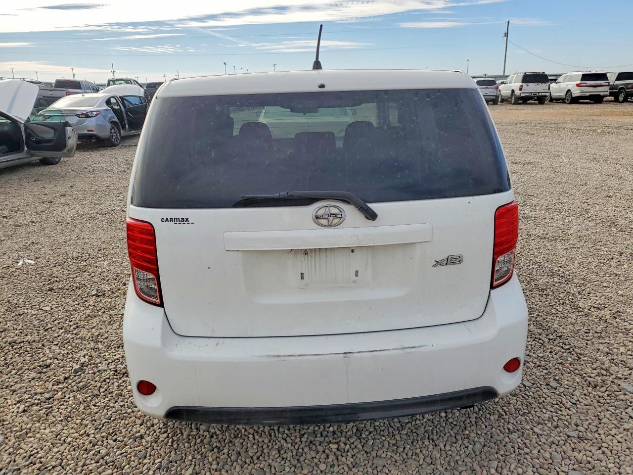 2014 Toyota Scion Xb White vin: JTLZE4FE2EJ063366
